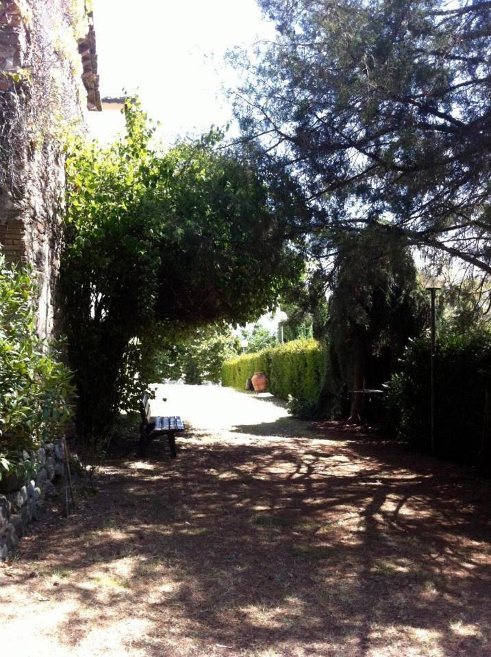 Villa Agriturismo Il Palazzaccio Galliano Exterior foto